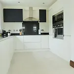 Meadow View House - Spacious Family Retreat In The Heart Of Donegal