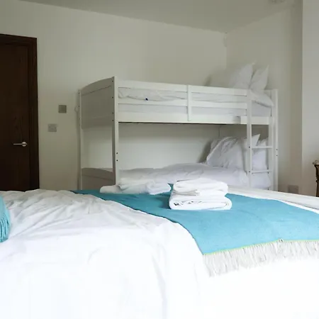 Meadow View House - Spacious Family Retreat In The Heart Of Donegal