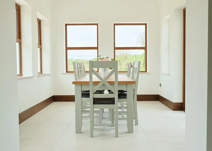 Meadow View House - Spacious Family Retreat In The Heart Of Donegal Holiday home
