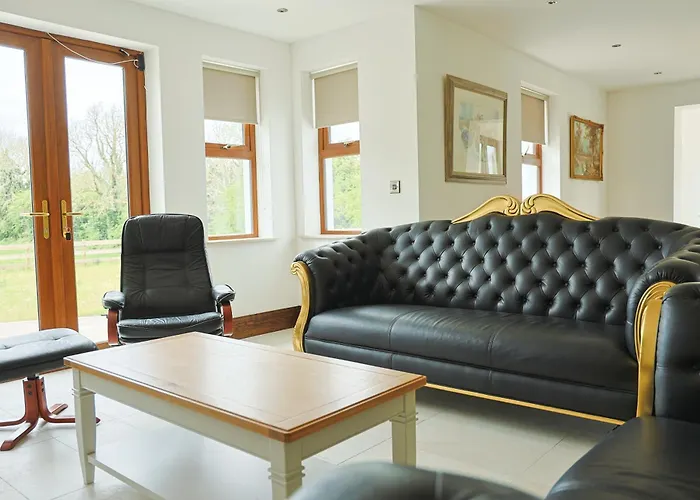Meadow View House - Spacious Family Retreat In The Heart Of Donegal *